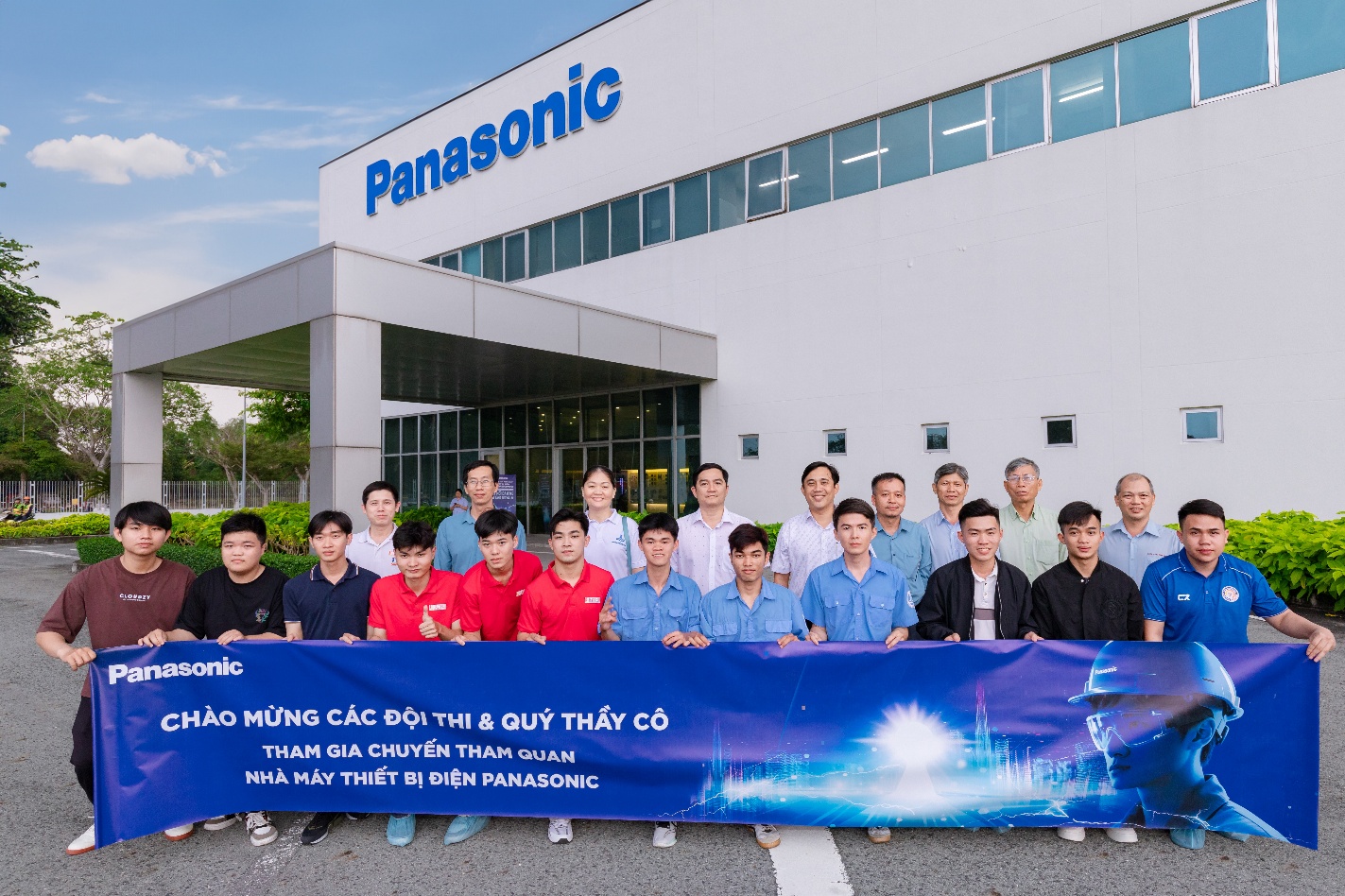 Kỹ Sư Điện Tập Sự 2025: Kết nối đam mê – Bật sáng tương lai cho sinh viên ngành điện - Ảnh 2. Kỹ Sư Điện Tập Sự 2025: Kết nối đam mê – Bật sáng tương lai cho sinh viên ngành điện - Ảnh 2.