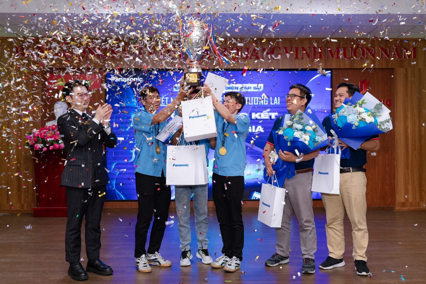 Kỹ Sư Điện Tập Sự 2025: Kết nối đam mê – Bật sáng tương lai cho sinh viên ngành điện - Ảnh 4. Kỹ Sư Điện Tập Sự 2025: Kết nối đam mê – Bật sáng tương lai cho sinh viên ngành điện - Ảnh 4.