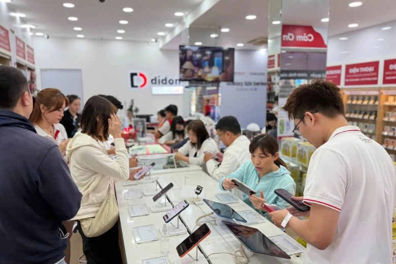 OPPO Find X9 Ultra: Mẫu điện thoại flagship đáng mua lúc này - Ảnh 4. OPPO Find X9 Ultra: Mẫu điện thoại flagship đáng mua lúc này - Ảnh 4.