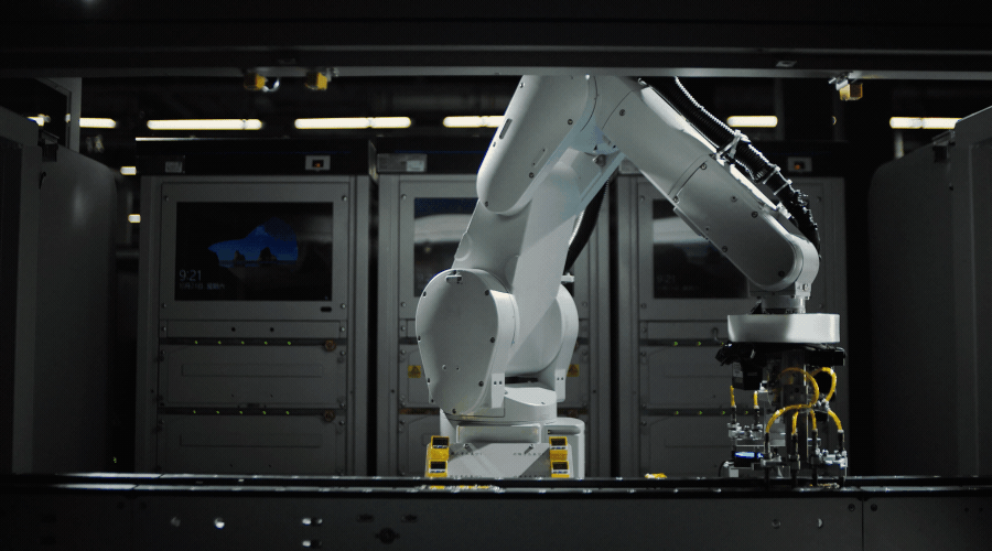Nhà máy điện thoại 85% robot của HONOR: 28,5 giây “ra lò” một chiếc smartphone, nhưng vì sao HONOR không để robot làm bước cuối cùng? - Ảnh 10.