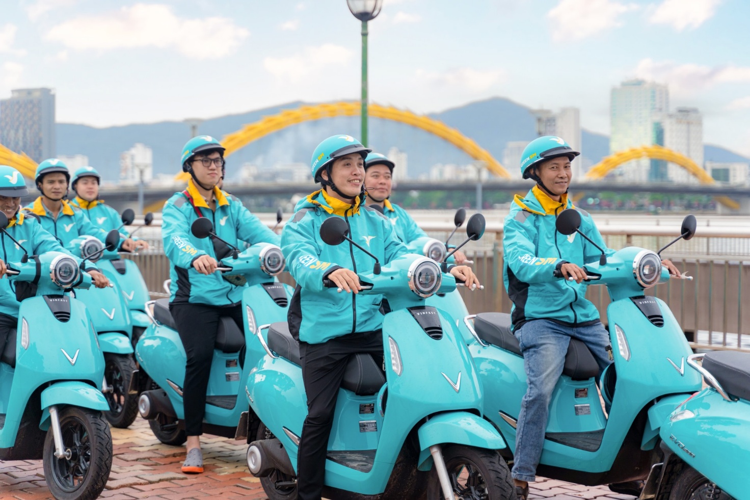 Thu nhập tài xế công nghệ thoát cảnh “may rủi” khi gia nhập Green SM - Ảnh 4. Thu nhập tài xế công nghệ thoát cảnh “may rủi” khi gia nhập Green SM - Ảnh 4.