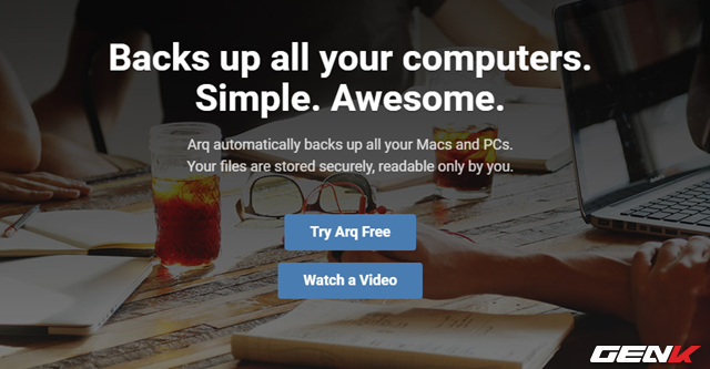 
Trước ti&ecirc;n bạn h&atilde;y truy cập v&agrave;o địa chỉ n&agrave;y v&agrave; nhấn v&agrave;o Try Arq Free để tải về bản d&ugrave;ng thử của Arq 5.
