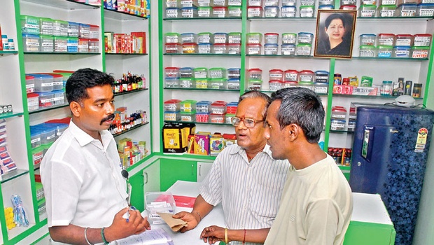 
B&aacute;n kh&aacute;ng sinh, dược sĩ vừa tạo th&ecirc;m lợi nhuận cho m&igrave;nh lại vừa c&oacute; thể l&agrave;m h&agrave;i l&ograve;ng kh&aacute;ch h&agrave;ng
