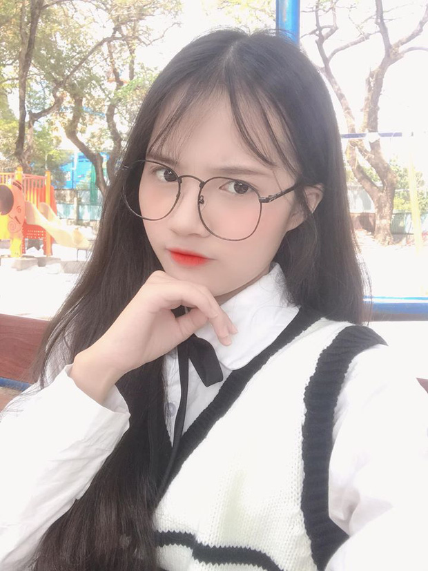 Loạt hot streamer và nữ game thủ xinh đẹp đua nhau check-in thả thính với thiệp hồng WeChoice Awards 2019 - Ảnh 11. Loạt hot streamer và nữ game thủ xinh đẹp đua nhau check-in thả thính với thiệp hồng WeChoice Awards 2019 - Ảnh 11.