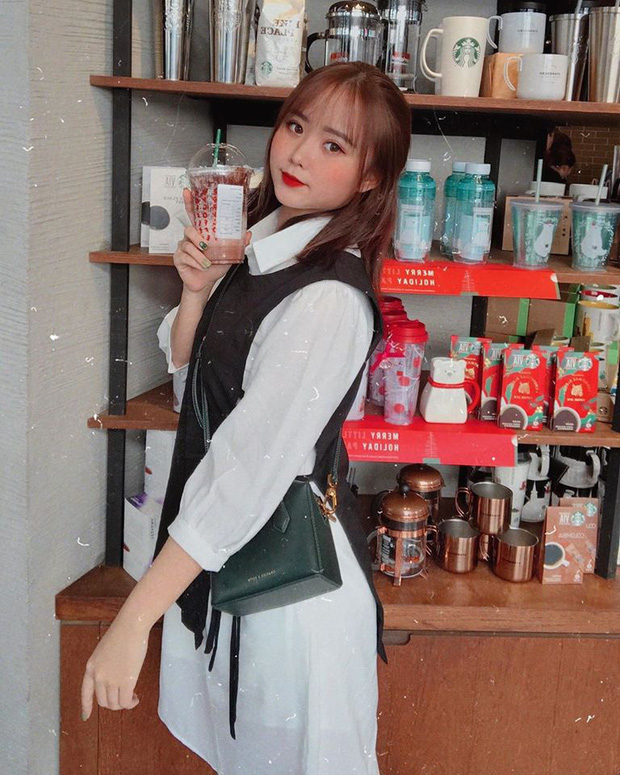 Loạt hot streamer và nữ game thủ xinh đẹp đua nhau check-in thả thính với thiệp hồng WeChoice Awards 2019 - Ảnh 5. Loạt hot streamer và nữ game thủ xinh đẹp đua nhau check-in thả thính với thiệp hồng WeChoice Awards 2019 - Ảnh 5.