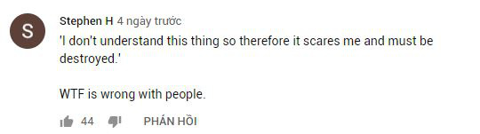 Thấy hai thanh niên cố tình đạp vào xe cà khịa nhân lúc vắng người, Tesla Model 3 liền tự động hú còi dọa họ chạy mất dép - Ảnh 5. Thấy hai thanh niên cố tình đạp vào xe cà khịa nhân lúc vắng người, Tesla Model 3 liền tự động hú còi dọa họ chạy mất dép - Ảnh 5.