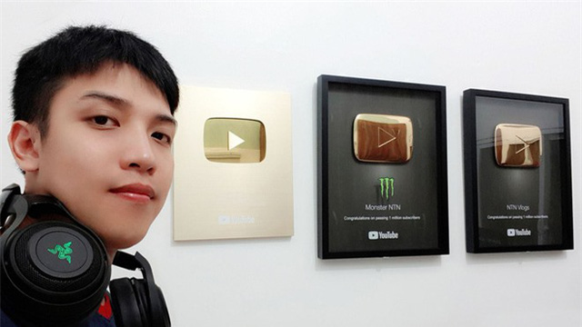 Luôn gây tranh cãi, thế nhưng vì sao NTN vẫn là một trong số các Youtuber hàng đầu của Việt Nam? - Ảnh 1. Luôn gây tranh cãi, thế nhưng vì sao NTN vẫn là một trong số các Youtuber hàng đầu của Việt Nam? - Ảnh 1.