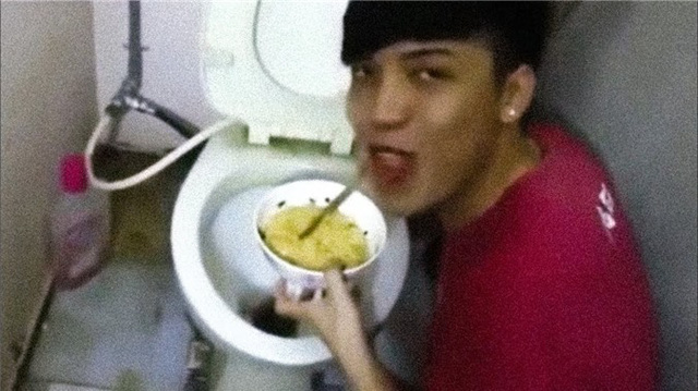 Luôn gây tranh cãi, thế nhưng vì sao NTN vẫn là một trong số các Youtuber hàng đầu của Việt Nam? - Ảnh 2. Luôn gây tranh cãi, thế nhưng vì sao NTN vẫn là một trong số các Youtuber hàng đầu của Việt Nam? - Ảnh 2.