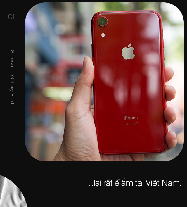 Nghịch l&yacute; iPhone tại Việt Nam v&agrave; v&igrave; sao Galaxy Fold c&oacute; thể l&agrave; ch&igrave;a kh&oacute;a gi&uacute;p Samsung vươn l&ecirc;n l&agrave;m chủ ph&acirc;n kh&uacute;c cao cấp - Ảnh 2.