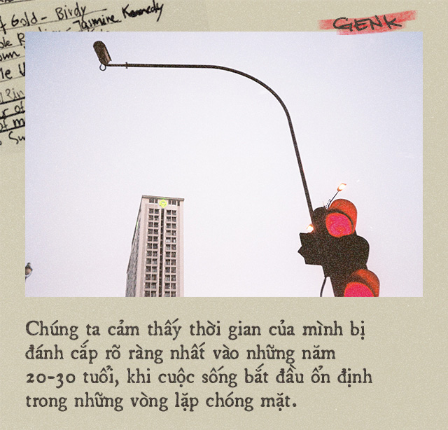 Tại sao ch&uacute;ng ta thấy một năm tr&ocirc;i qua thật nhanh, v&agrave; Tết th&igrave; ng&agrave;y một nhạt dần đi? - Ảnh 2.