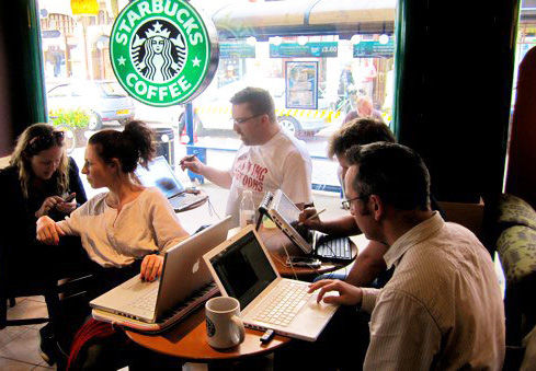 Starbucks kh&ocirc;ng c&ograve;n l&agrave; c&ocirc;ng ty c&agrave; ph&ecirc; đơn thuần, họ l&agrave; một c&ocirc;ng ty c&ocirc;ng nghệ - Ảnh 2.