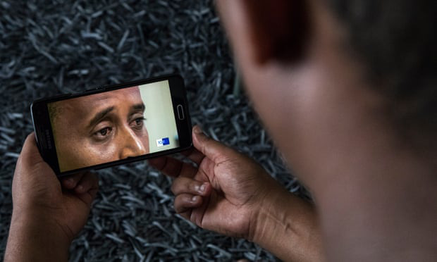 Gửi yêu cầu kết bạn Facebook cho gái xinh, anh chàng xấu số bị buộc tội buôn người, ngồi tù oan 3 năm trời - Ảnh 2. Gửi yêu cầu kết bạn Facebook cho gái xinh, anh chàng xấu số bị buộc tội buôn người, ngồi tù oan 3 năm trời - Ảnh 2.