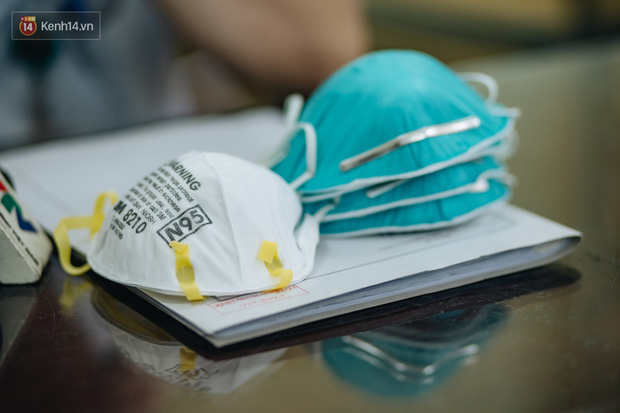 Lợi dụng đại dịch corona, khẩu trang online tăng giá đột biến với lý do: Nếu không mua thì sau này không có mà mua đâu - Ảnh 4. Lợi dụng đại dịch corona, khẩu trang online tăng giá đột biến với lý do: Nếu không mua thì sau này không có mà mua đâu - Ảnh 4.