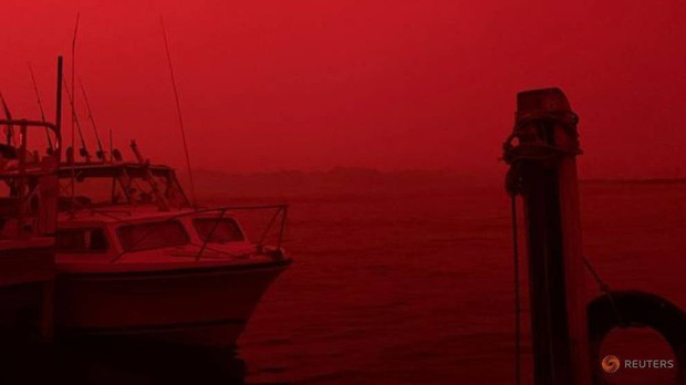 Thực hư về tấm h&igrave;nh ch&aacute;y rừng đại thảm họa biến nước &Uacute;c th&agrave;nh biển lửa đang g&acirc;y b&atilde;o cộng đồng mạng - Ảnh 1.