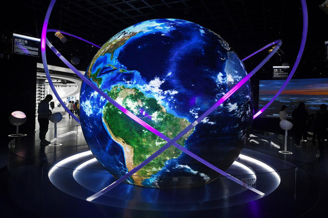 Lo ngại c&ocirc;ng nghệ rơi v&agrave;o tay Trung Quốc, Mỹ giới hạn xuất khẩu phần mềm AI - Ảnh 1.