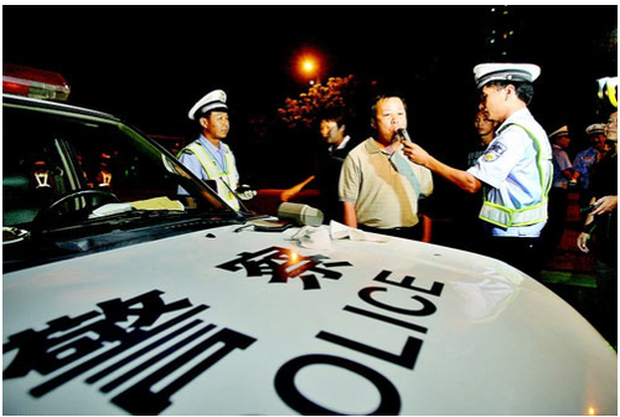 H&igrave;nh phạt cho việc l&aacute;i xe sau khi uống rượu bia tại c&aacute;c quốc gia tr&ecirc;n thế giới: Xem m&agrave; thấy sợ t&iacute;m người v&igrave; ở Việt Nam vẫn chưa l&agrave; g&igrave; cả - Ảnh 5.