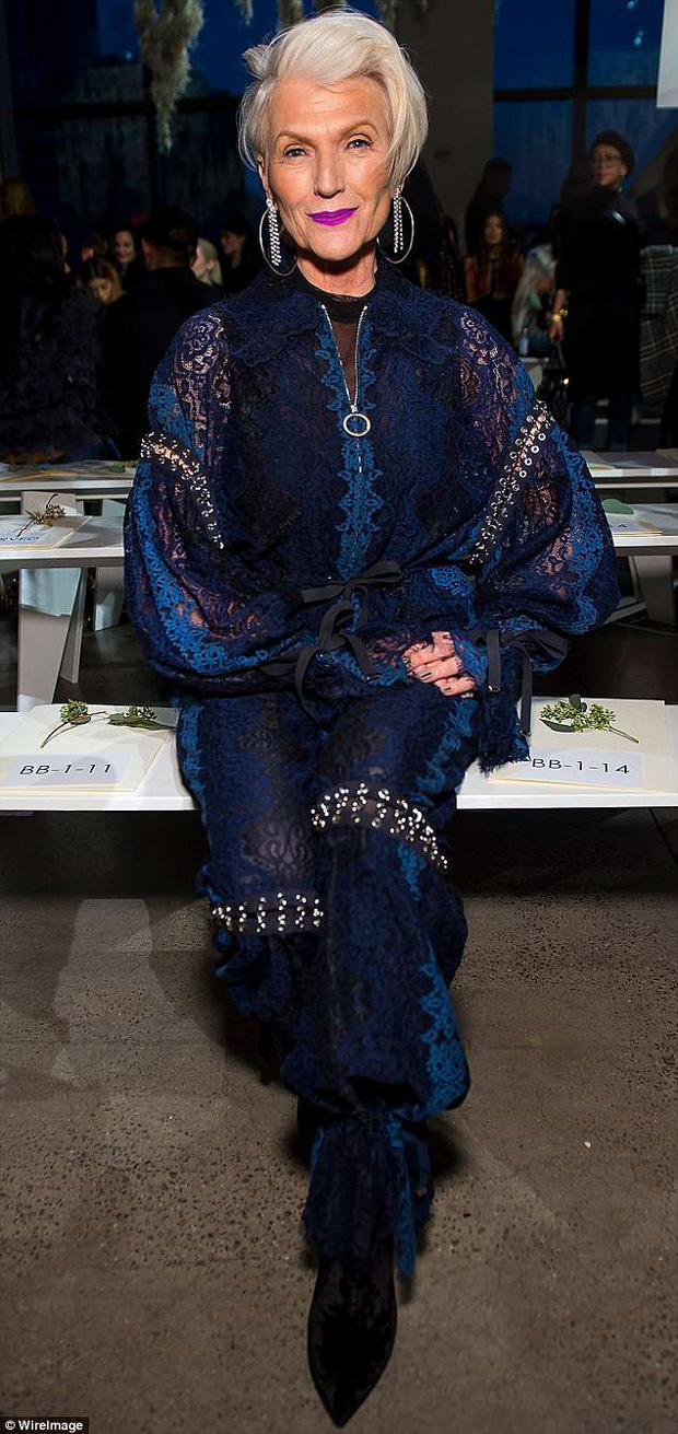 Cuộc đời của Maye Musk: Người mẹ si&ecirc;u anh h&ugrave;ng cực kỳ s&agrave;nh điệu đứng đằng sau sự th&agrave;nh c&ocirc;ng của tỷ ph&uacute; thi&ecirc;n t&agrave;i Elon Musk - Ảnh 12.