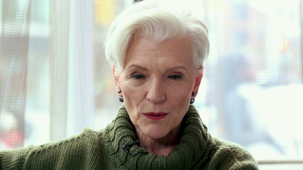 Cuộc đời của Maye Musk: Người mẹ si&ecirc;u anh h&ugrave;ng cực kỳ s&agrave;nh điệu đứng đằng sau sự th&agrave;nh c&ocirc;ng của tỷ ph&uacute; thi&ecirc;n t&agrave;i Elon Musk - Ảnh 9.