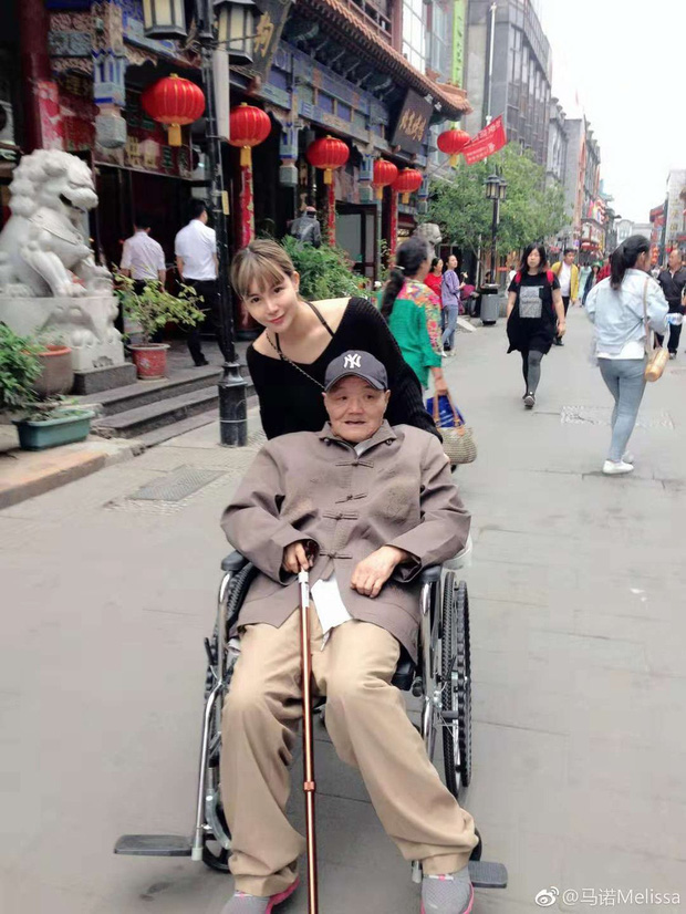 Mỹ nhân “thà khóc trên BMW còn hơn cười trên xe đạp”, chàng trai bán thận để mua iPhone - giờ đây họ thế nào sau 10 năm? - Ảnh 9. Mỹ nhân “thà khóc trên BMW còn hơn cười trên xe đạp”, chàng trai bán thận để mua iPhone - giờ đây họ thế nào sau 10 năm? - Ảnh 9.