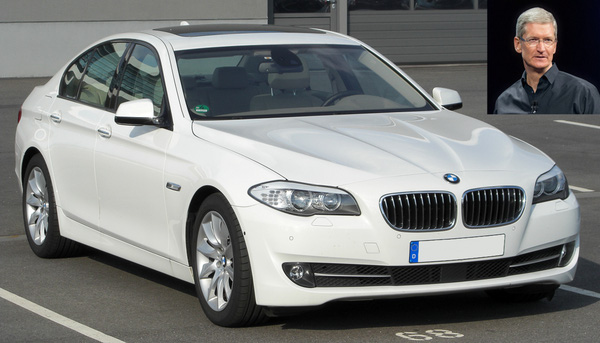 Chiếc xe đầu tiên của Tim Cook là chiếc Porsche Boxster nhưng hiện tại CEO của Apple đang sử dụng chiếc BMW 5 Series.