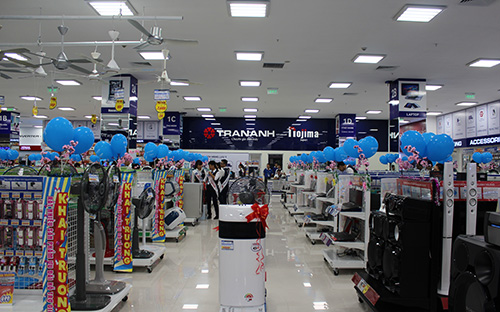 Thông tin từ Công ty Cổ phần Thế giới số Trần Anh vừa cho biết, đơn vị này sẽ liên tiếp mở 7 “đại siêu thị điện máy” tại khu vực phía Bắc trong hơn một tháng tới đây.