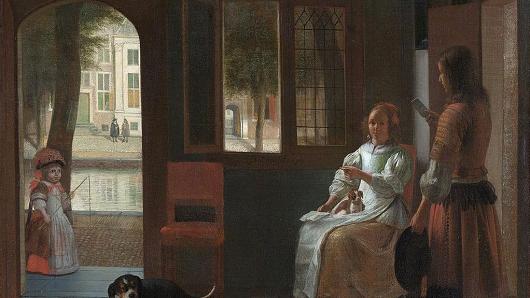 Hãy tập trung vào chiếc iPhone xuất hiện trên tay của người đàn ông trong tranh