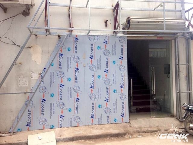 Có thể, lối vào này sẽ dẫn tới Game Center PS4 của Sony trong tương lai?