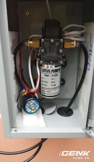 Cả hệ thống bơm có thể nằm gọn trong 1 tủ điện 25x45 để tránh mưa nắng