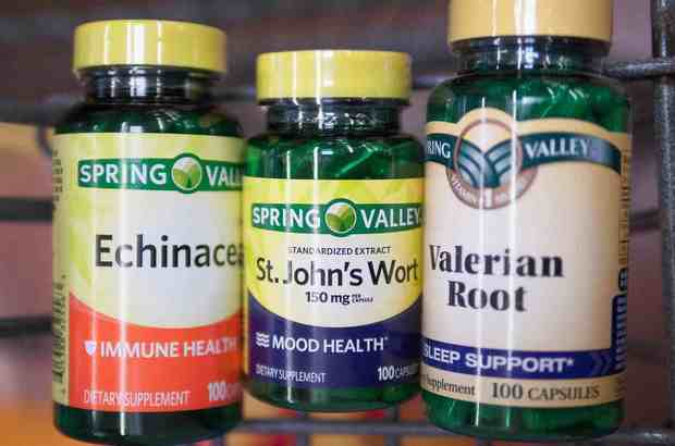 Không có những nguyên liệu đắt tiền được ghi trên nhãn mà chỉ có bột mì và gạo.