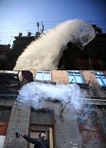 Nhiều người thử trò chơi chỉ có ở nhiệt độ cực thấp này