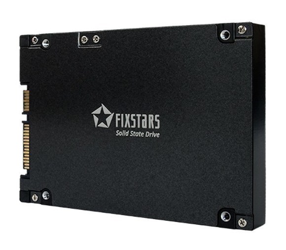 Sản phẩm SSD 13TB vừa được Fixstar công bố.