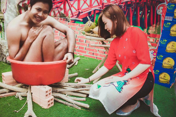 4. Ngày xưa chưa có bình nước nóng thì nhà mình toàn tắm kiểu này cho nó phong cách.