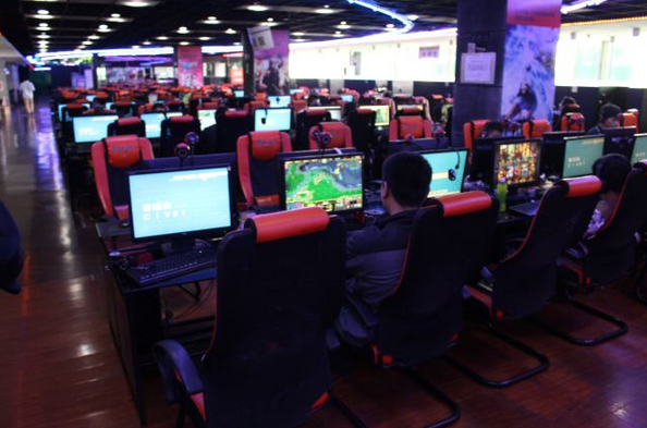 Quán cà phê Internet tại Foxconn (Nguồn: Recode)