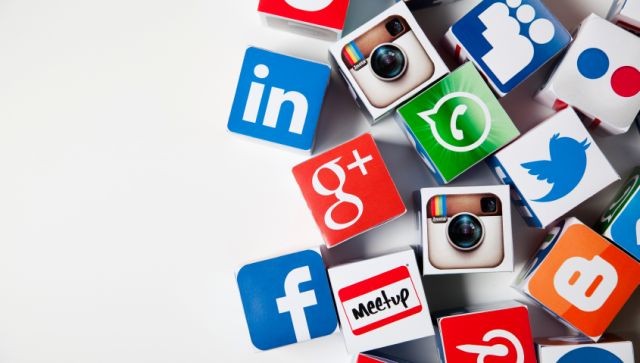 Facebook cần thay đổi, nếu không muốn bị các tên tuổi mới nổi tiêu diệt. Ảnh: Melissa Buenge.