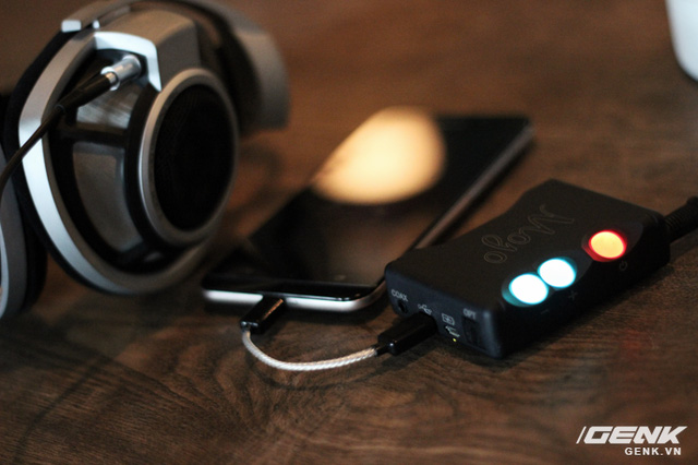 Chơi đồ gì, nghe nhạc gì ?