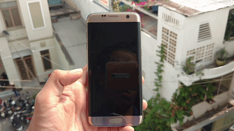 Thời gian khởi động camera rất nhanh.