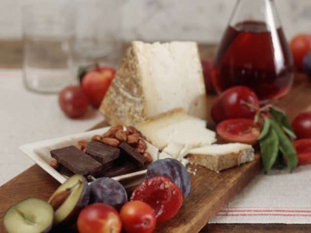 Một số thực phẩm khác sẽ kích thích những cơn đau nửa đầu