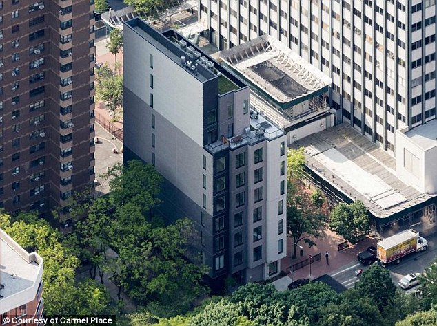 Carmel Place ở đường East 27 khu Kips Bay