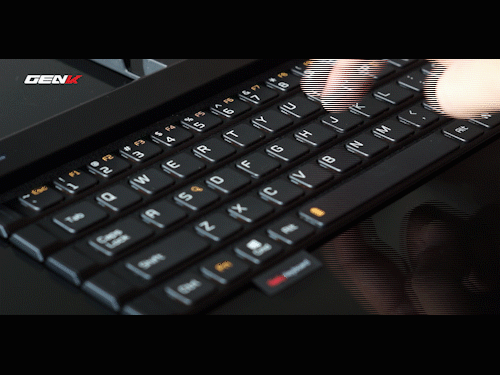 Các nút bấm tuy có độ nảy tốt nhưng khá nhỏ và nông