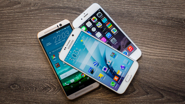 
Phablet l&agrave; nguy&ecirc;n nhấn khiến m&aacute;y t&iacute;nh bảng trượt dốc
