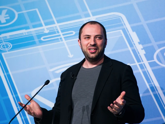 
Jan Koum, CEO của WhatsApp.
