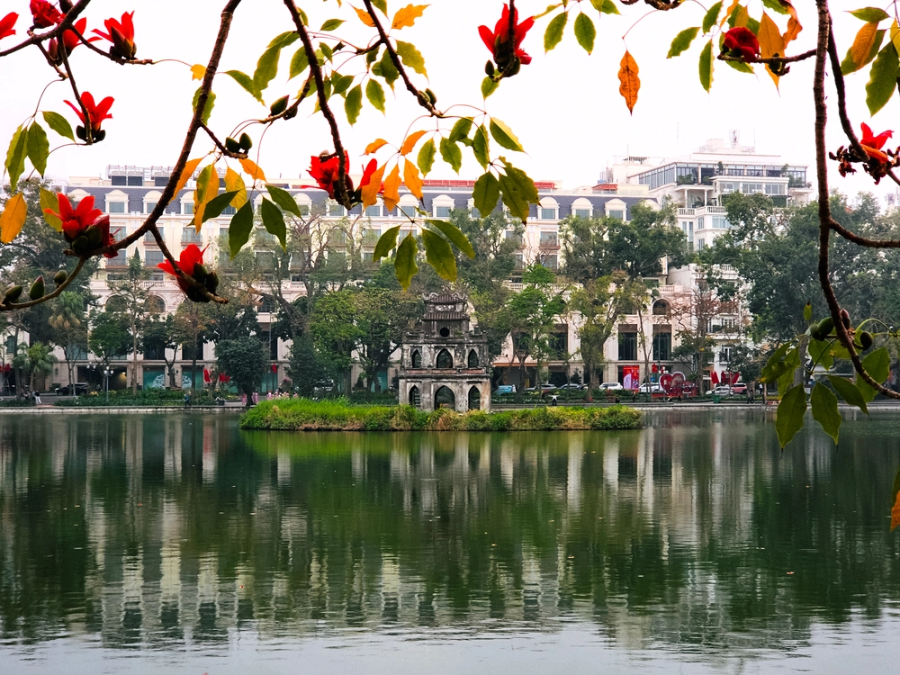 Cùng Galaxy S26 Ultra ngắm Thủ Đô mùa 'đỏng đảnh': Ghé chợ sớm Long Biên, thăm dàn hoa giấy khu tập thể để thấy hóa ra Hà Nội vẫn 'tình' đến vậy - Ảnh 43.