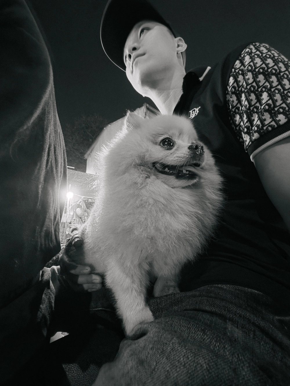 Cùng Galaxy S26 Ultra ngắm Thủ Đô mùa 'đỏng đảnh': Ghé chợ sớm Long Biên, thăm dàn hoa giấy khu tập thể để thấy hóa ra Hà Nội vẫn 'tình' đến vậy - Ảnh 17.