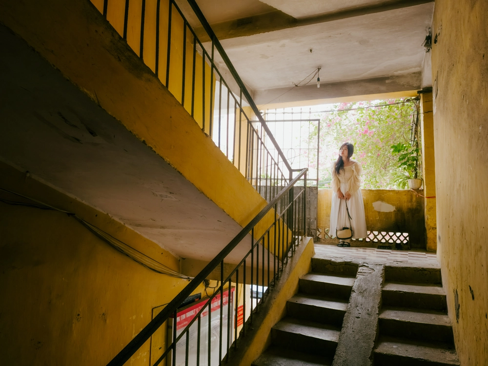 Cùng Galaxy S26 Ultra ngắm Thủ Đô mùa 'đỏng đảnh': Ghé chợ sớm Long Biên, thăm dàn hoa giấy khu tập thể để thấy hóa ra Hà Nội vẫn 'tình' đến vậy - Ảnh 59.