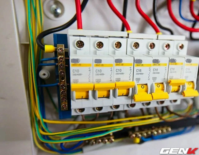 Những lỗi thường gặp khi d&acirc;n a-ma-tơ tự sửa hệ thống điện trong nh&agrave; - Ảnh 5.