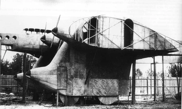 Dự án máy bay ném bom khổng lồ của Liên Xô: quái vật 7 động cơ đi trước thời đại - Ảnh 7. Dự án máy bay ném bom khổng lồ của Liên Xô: quái vật 7 động cơ đi trước thời đại - Ảnh 7.