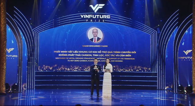 Metal&ndash;organic framework l&agrave; g&igrave; m&agrave; nhận được giải đặc biệt tại VinFuture? - Ảnh 2.
