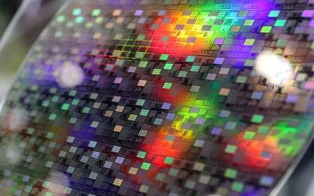 Ngành chip bết bát vì chính sách mới của Mỹ: 240 tỷ USD vốn hóa bốc hơi chỉ trong vài ngày, cổ phiếu TSMC, Samsung đồng loạt chạm đáy - Ảnh 1. Ngành chip bết bát vì chính sách mới của Mỹ: 240 tỷ USD vốn hóa bốc hơi chỉ trong vài ngày, cổ phiếu TSMC, Samsung đồng loạt chạm đáy - Ảnh 1.