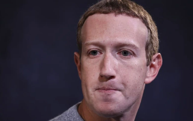 Mất gần 30 tỷ USD một ngày, Mark Zuckerberg lần đầu tiên trượt khỏi top 10 người giàu nhất thế giới sau 7 năm - Ảnh 1. Mất gần 30 tỷ USD một ngày, Mark Zuckerberg lần đầu tiên trượt khỏi top 10 người giàu nhất thế giới sau 7 năm - Ảnh 1.