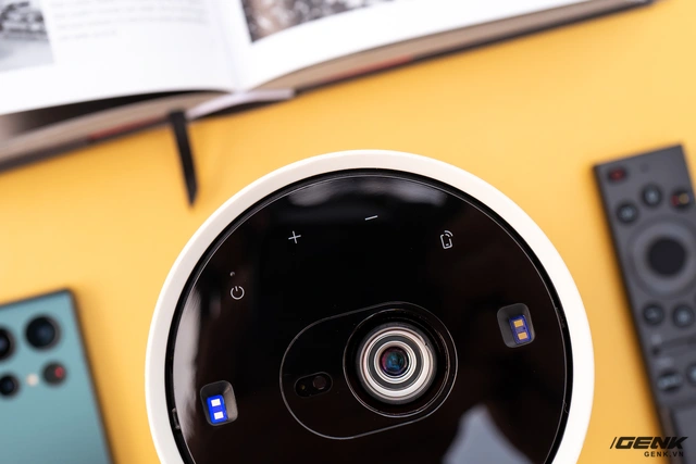 Trải nghiệm nhanh máy chiếu di động The Freestyle: Nhỏ gọn mà có võ, mang khắp nơi dùng mọi chỗ - Ảnh 6. Trải nghiệm nhanh máy chiếu di động The Freestyle: Nhỏ gọn mà có võ, mang khắp nơi dùng mọi chỗ - Ảnh 6.